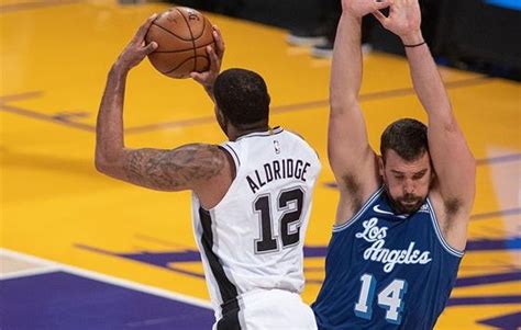 San Antonio Spurs Cortó La Racha Triunfal De Los Angeles Lakers Con Un