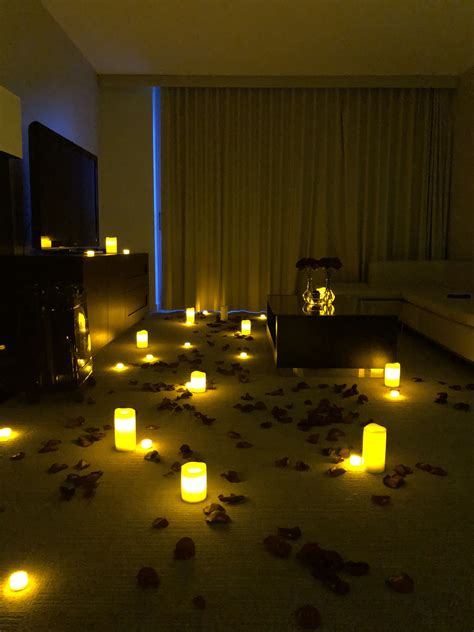 20+ Romantic Room Decoration With Candles