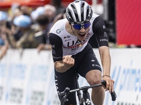 Juan Ayuso Ser El L Der Del Uae Team Emirates En La Vuelta Ciclista