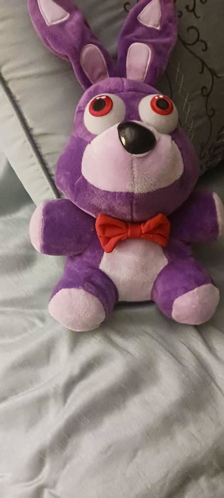 I Got Fnaf Bonnie Plush By Karorivers On Deviantart