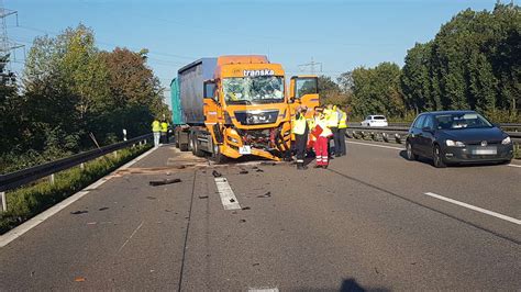 Mannheim Sandhofen Lastwagen Crash Auf A Bremsassistent Verhindert