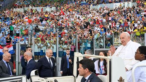 Le Pape Rencontre Les Participants De La Premi Re Journ E Mondiale De L