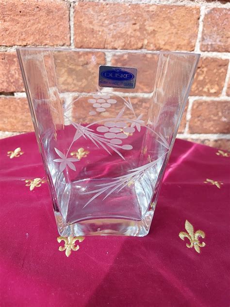 Duiske Irish Handcut Square Clear Glass Vase Etched Grapevine Vinterior