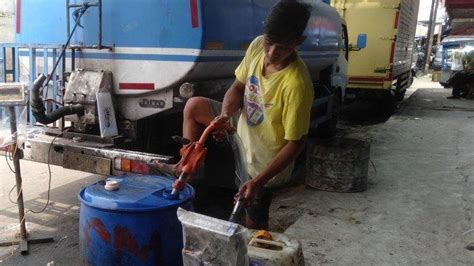 Pedagang Di Tasik Bingung Kini Ada Aturan Harga Minyak Goreng Curah