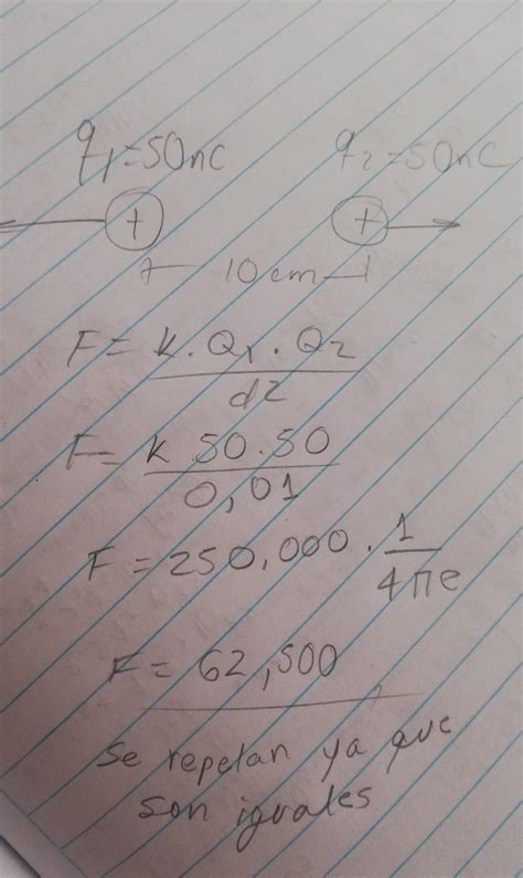 Dos Cargas Iguales De Q1 Q2 50nC Se Encuentran Separadas Por Una