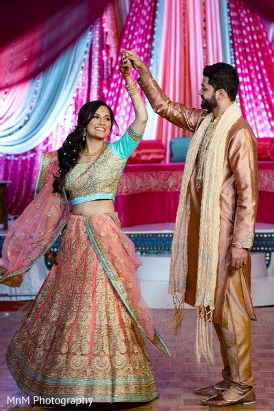 Gorgeous Indian Bride And Groom Matching Outfits Photo 145147