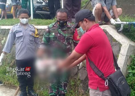 Cium Bau Busuk 3 Pemancing Terkejut Temukan Mayat Bayi Dibuang Di