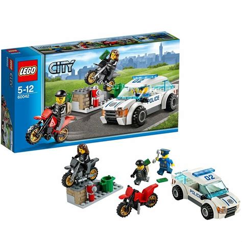 Lego City Town 60042 High Speed Police Chase Robber Motorbike Car Crook