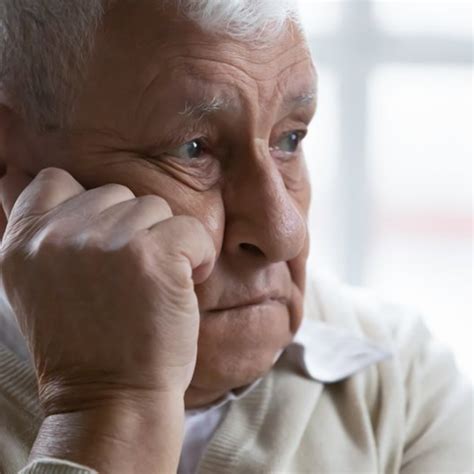 Depression in the elderly causes symptoms and treatments GSD 意大利医院集团