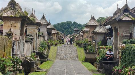 Desa Penglipuran Bali Wisata Budaya Di Desa Terbersih Di Dunia Cozzy