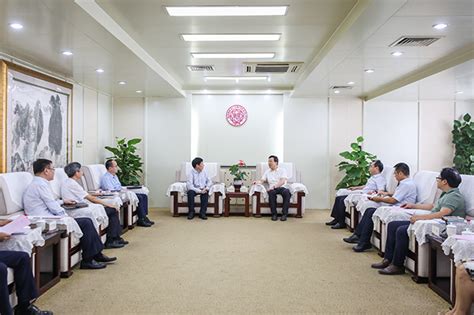 中国农业银行天津市分行行长郑祖刚校友一行来访 南开要闻 南开大学