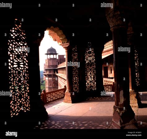 Red Fort Agra Moghal Emperor Akbar India Indian Stock Photo Alamy