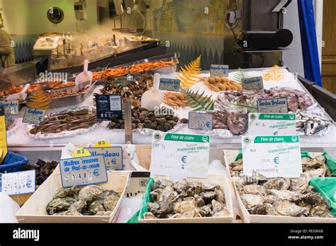 Mercado De Paris Pescado Fresco Fotografías E Imágenes De Alta