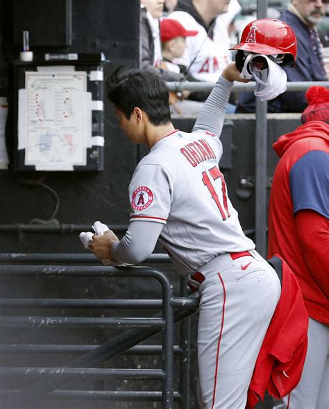 エンゼルス・大谷 怒った代打で凡退、ベンチでヘルメット投げつける― スポニチ Sponichi Annex 野球