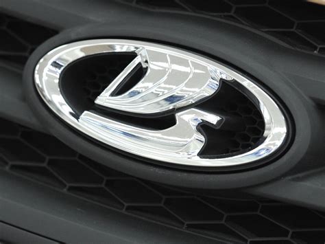Новый логотип Lada появится на моделях в процессе их рестайлинга ...