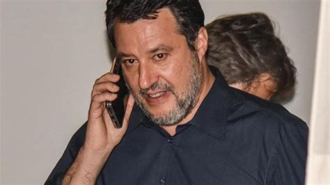 La Decima Per La Lega Lontana Rabbia Di Salvini Bossi Che Strano