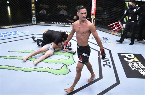 V Deos Do Ufc Evento Hist Rico Tem Tr S Nocautes Em Menos De Um Minuto