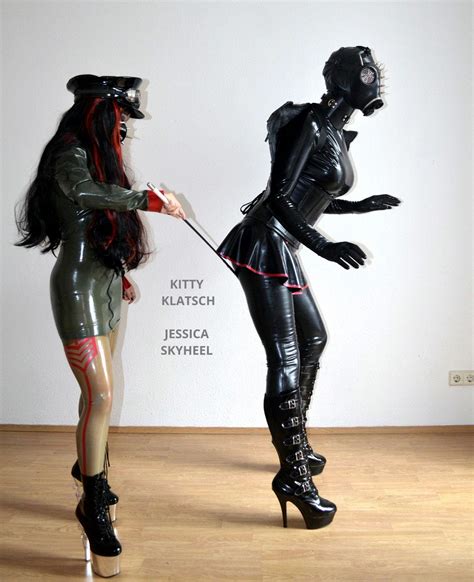 Kinky Lesbians R Heroshotties