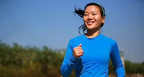 How Your Breasts Change During Your Monthly Cycle: What to know