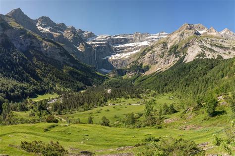 Vacaciones en la montaña: 5 destinos que no puedes perderte