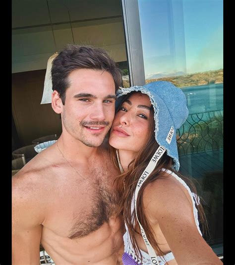 Foto Sabrina Sato e Nicolas Prattes têm encantado internautas