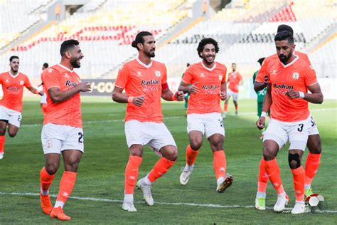 بعد 3 دقائق عبد الله بكري يحرز هدف تقدم فاركو ضد الزمالك قناة صدى البلد