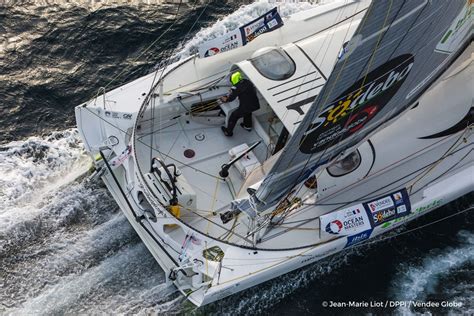 Jean Le Cam Fra Skipper Finistere Mer Vent Training Solo Off Belle