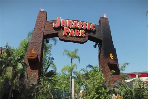 Jurassic Park The Ride At Universal Studios Hollywood Themeloxa