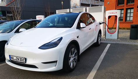 Tesla Model Y Wins Teslamag De Archyde