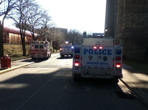 Roosevelt Islander Online Man Jumps From Roosevelt Island Into East