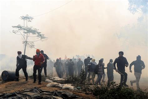 Indian Police Blockade Capital From Protesting Farmers