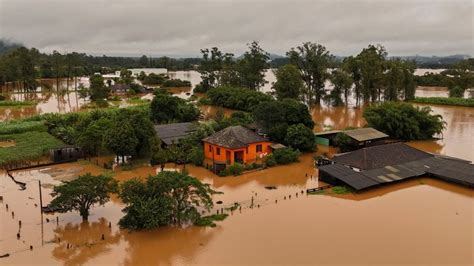 Video: Drone footage reveals ‘catastrophic’ flooding in Brazil | CNN