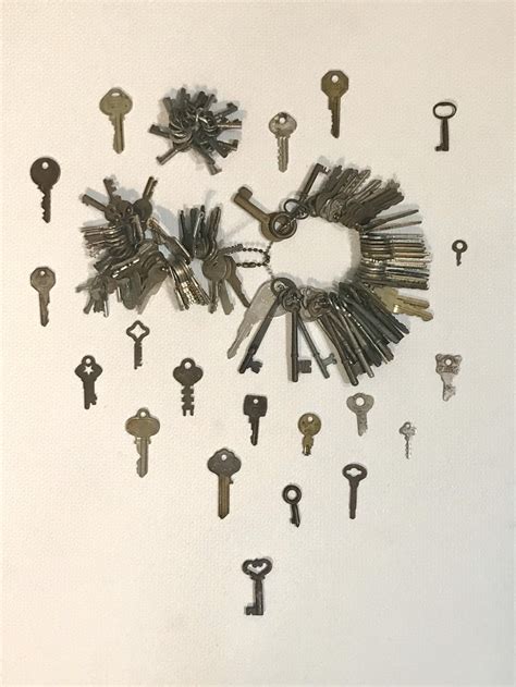 I have been collecting keys for while need advice on hop to display ...