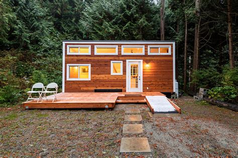 Pros and Cons of Prefab & Modular Cabin Homes