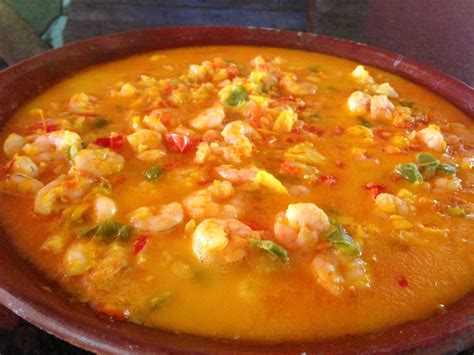 A melhor Moqueca baiana de peixe camarões Do Pão do Caviar