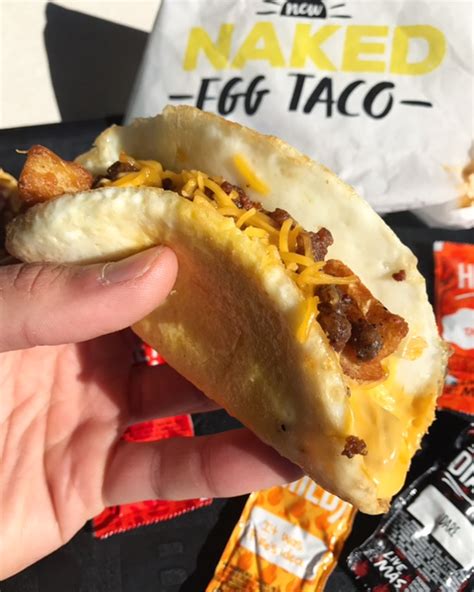 REVIEW Taco Bell S Naked Egg Taco Junk Banter