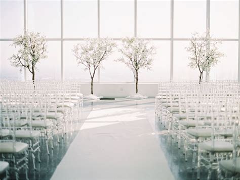 20 Affordable Winter Wedding Ideas That Will Wow Your Guests