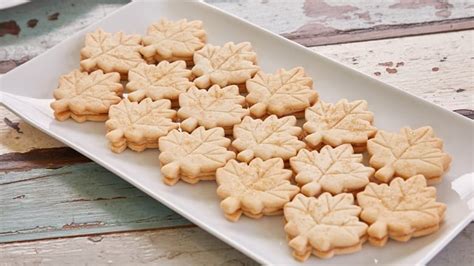 I Made The Maple Leaf Cookies From The Great Canadian Baking Show CBC