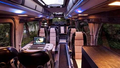 80 Luxury Bus Rental in New Delhi | ID: 20167953912