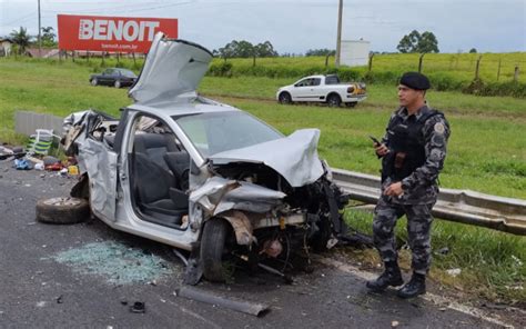 TRÂNSITO Cinco pessoas ficam feridas em acidente na BR 386 abc