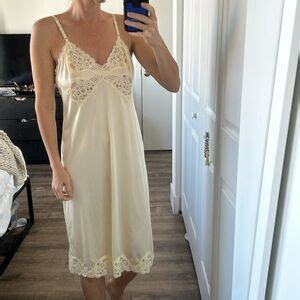 Vanity Fair Intimates Sleepwear Vintage Vanity Fair 7s Nylon Lace Trim Slip Dress Lingerie