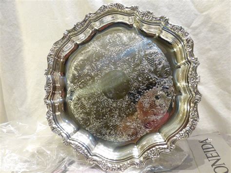 Oneida Webster Wilcox Countess Round Silverplate Footed Tray