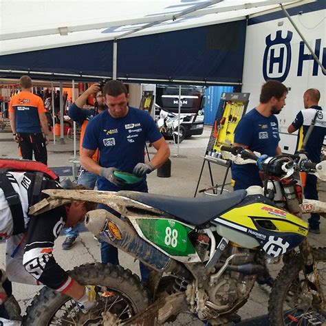 Husqvarna To Offer Isde Racer Support Packages