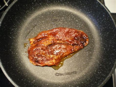 Chinesisches Schweine Nacken Steak mit Soja Soße mariniert Rezept