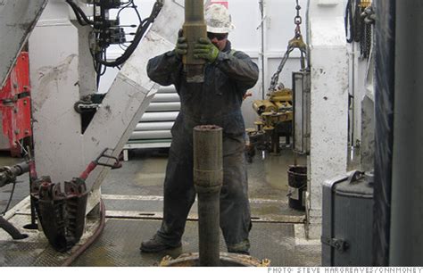 Oil rig workers make nearly $100,000 a year - May. 10, 2012