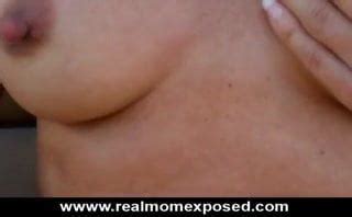 Tetona milf frotar su jugoso coño xHamster