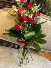 Naked Attraction Rose Bouquet Buy Online Or Call 0161 483 3923