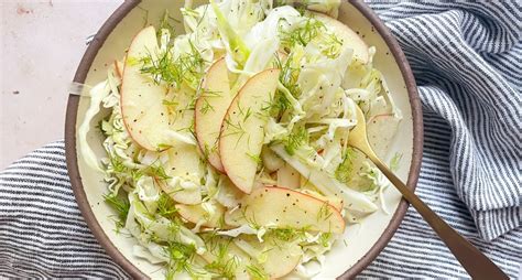 Cabbage Fennel Salad With Honeycrisp Apples Recipe Purewow