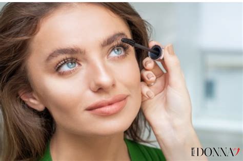 Ciglia Lunghissime Il Trucco Per Applicare Il Mascara Senza Sbavature