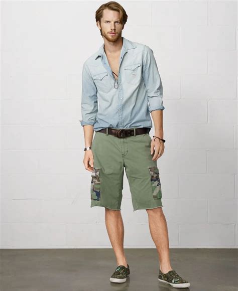 Stylish Pairings Men S Fashion Ideas For Olive Green Shorts ShunVogue